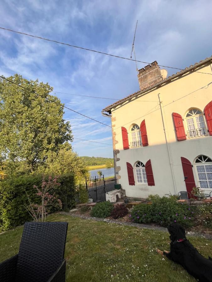 La Maison Du Passeur Availles-Limouzine Exterior foto